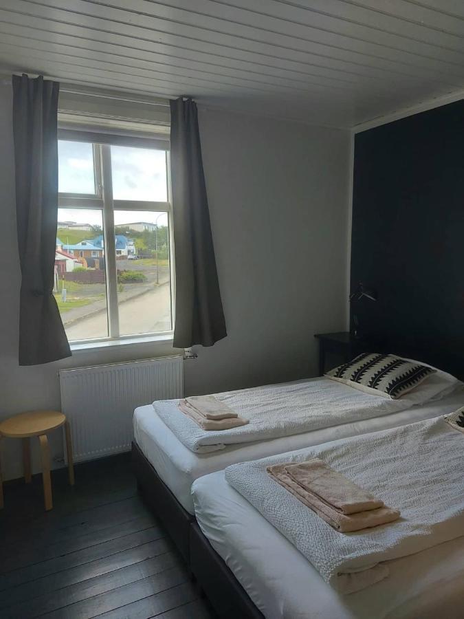 Gistihus Holmavikur Hotell Exteriör bild